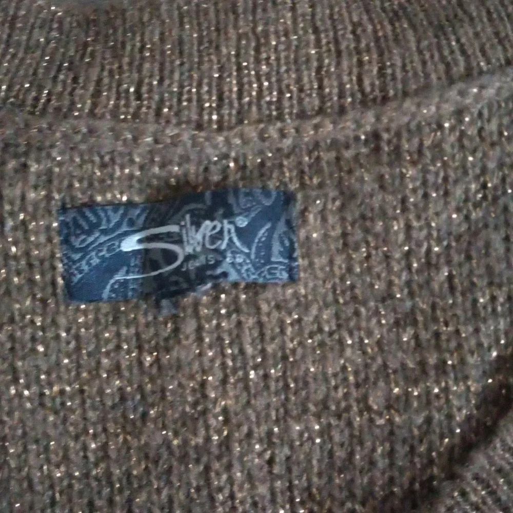 Ladies Silver L Gold Hi-Low Sweater - Picture 3 of 6